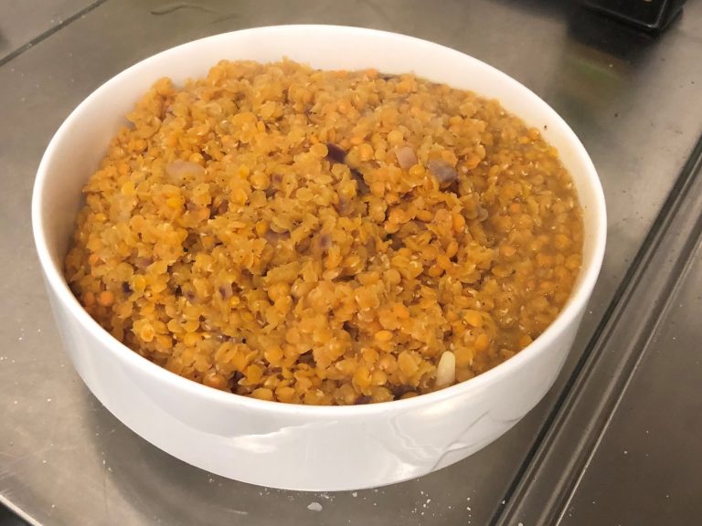 Bohnengemüse mit roten Linsen