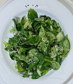 Gurken-Rapunzel-Salat