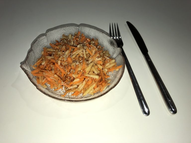 Karotten-Apfel-Salat
