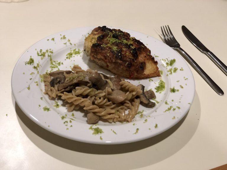 Pasta mit Pilzen und Knoblauch