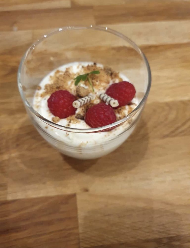 Schnelles Zitronencreme-Dessert